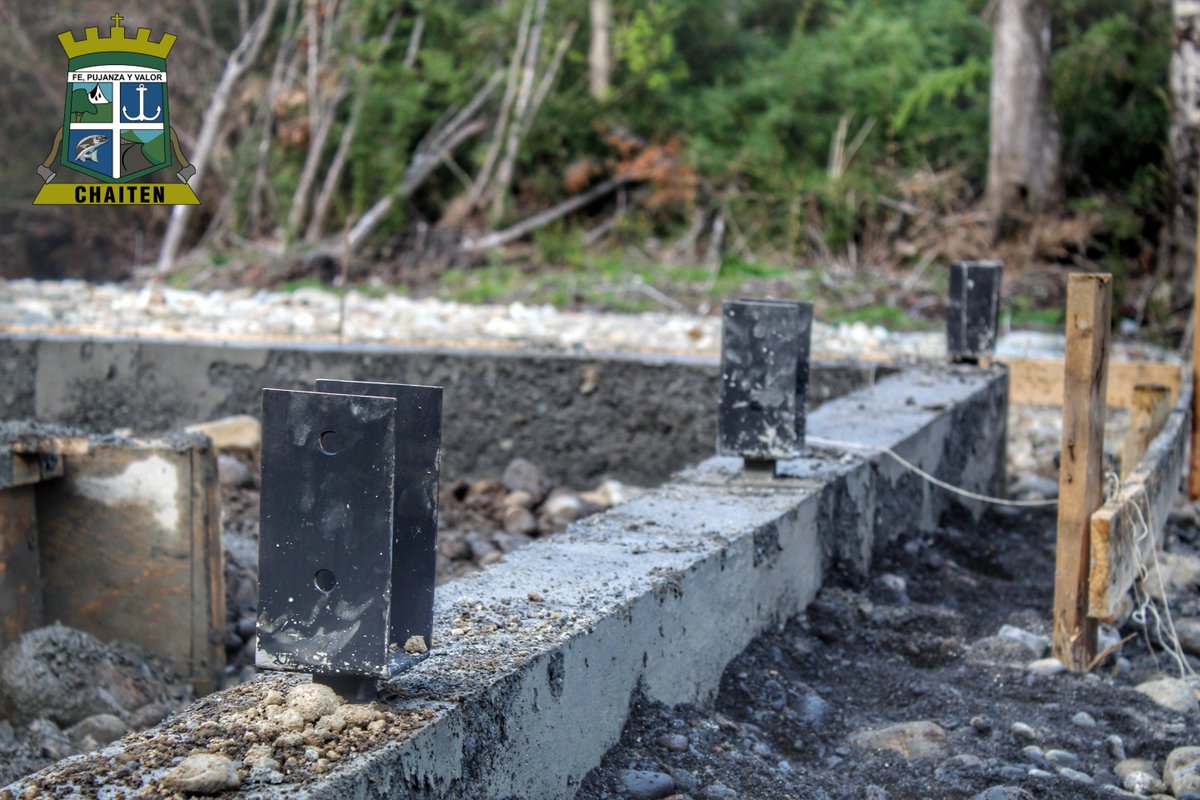 munichaiten's tweet photo. Personal del DOM supervisó las obras de reconstrucción de termas El Amarillo en #Chaitén. 

Trabajos se ejecutan con normalidad. https://t.co/7gauoeWJGk