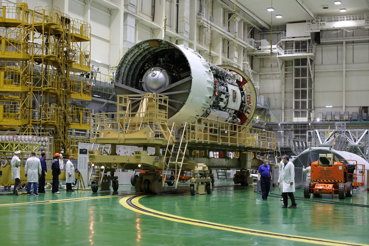 katlinegrey's tweet photo. Roscosmos reports that the pneumatic-and-vacuum tests of MLM #Nauka started on Baikonur. They will continue for a month, during which the tightness of the hull and hatches, as well as the functioning of the pneumatic hydraulic systems will be checked. https://t.co/X4PCfsKMEl
