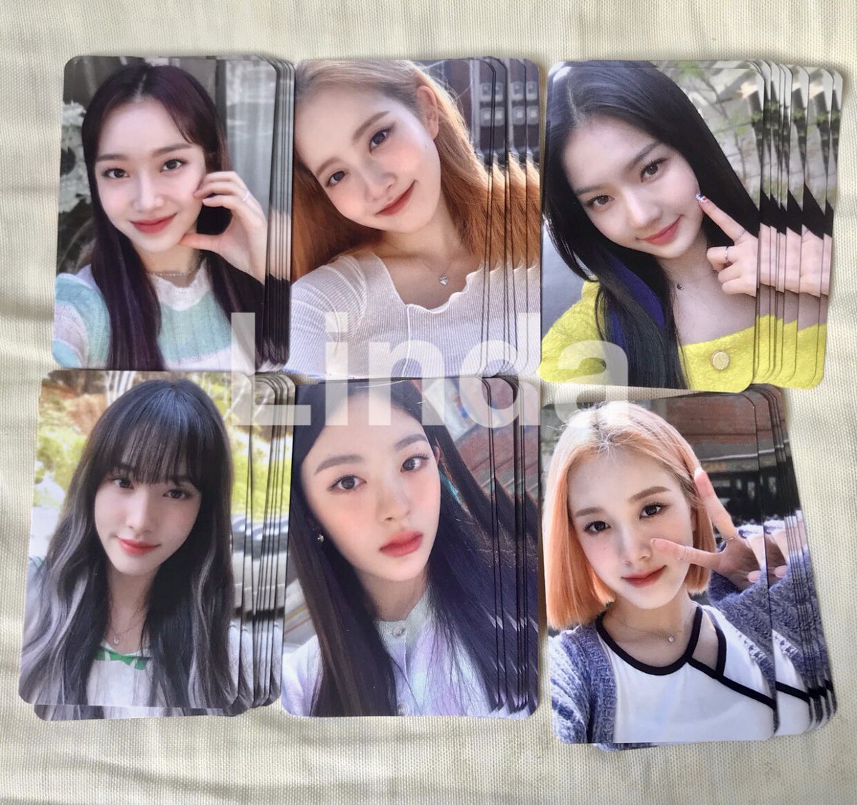 포카 욕심에 생각보다 많이 시켜서 .. 
팔로워 분들 중 2분께 모켓샵 포카를 보내드립니다 ♡ 
RT 해주셔야 추첨 할 수 있어요 .ᐟ.ᐟ 
포카는 랜덤 • • 추첨은 추후에 할게요  ›◡‹