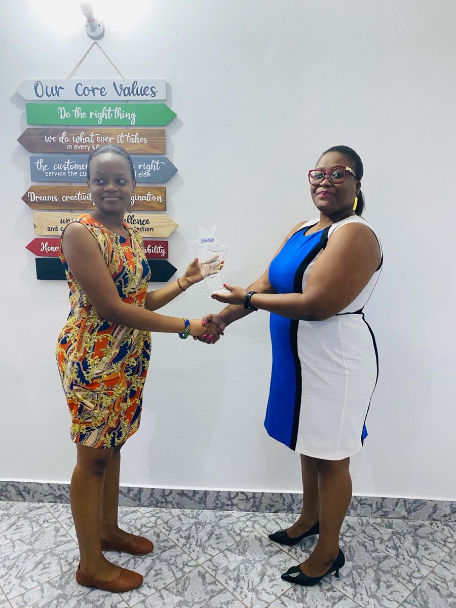 fasthubtz's tweet photo. You continue to exceed every expectation that we set. Great job! #departmentoftheweek #digitaldepartment #congratulations 🎉🎊🎊🎉 https://t.co/Qro11IviX5