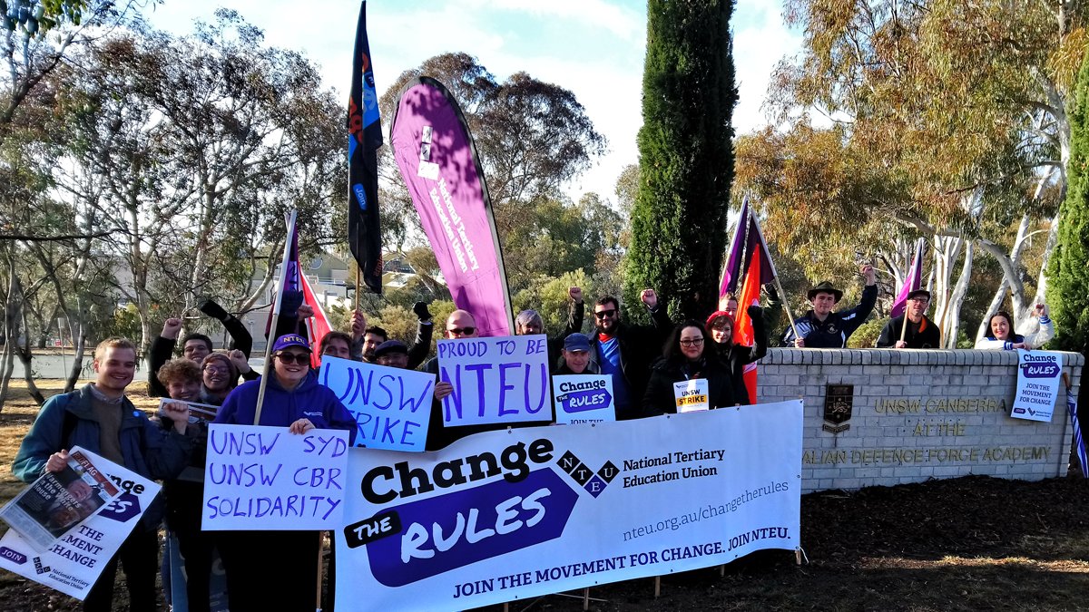 LachlanClohesy's tweet photo. Loved talking to @NTEUACT members at @UNSWCanberra today. Lots of reminiscing about our part in the #UNSWstrike in 2018. You won't find me in the 2nd photo below, I took it! Workloads a big issue - esp. increasing administrative work, and people leaving but not being replaced. β https://t.co/R8kPQCWBOr