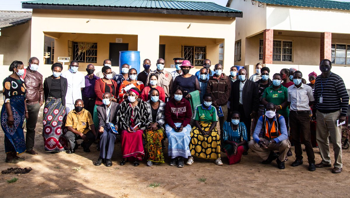 Visits of <a href="/BMZ_Bund/">Bundesentwicklungsministerium</a> supported projects in Monze &amp; Gwembe districts.'Drought Recovery' implemented by <a href="/WFP/">World Food Programme</a> supports farmers in recovering from #climateshocks.🌧☀️
Great cooperation success in #ScalingUpNutrition with <a href="/unicefzambia/">UNICEF Zambia</a> @KFW_int <a href="/Sida/">Sida</a> <a href="/IrelandinZambia/">Irish Embassy Lusaka</a> <a href="/UKinZambia/">UKinZambia</a> 🌽🥑🍌