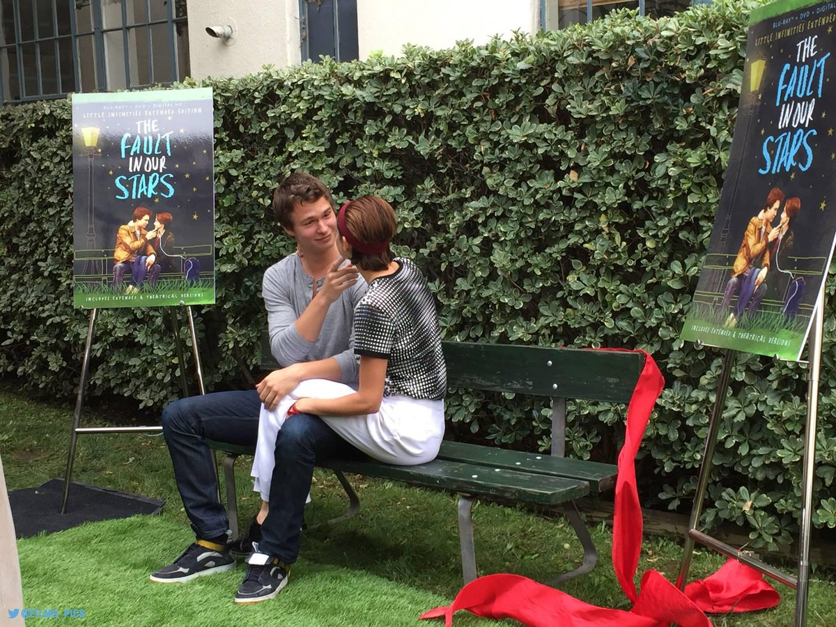 Film_Pics's tweet image. Inauguration du banc "Nos étoiles crontraires" (2014) #TFIOS