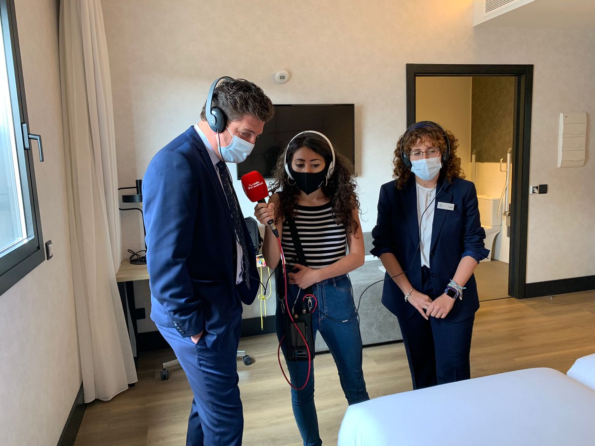 🎙️ Hoy recibimos en el #ILUNION San Mamés a los compañeros de @Boulevardeitb, quienes están conociendo cómo es el primer hotel gestionado como centro especial de empleo de #Euskadi 

¡Un nuevo hotel totalmente #accesible y #sostenible de nuestra cadena @Ilunionhotels! 😍😍😍
