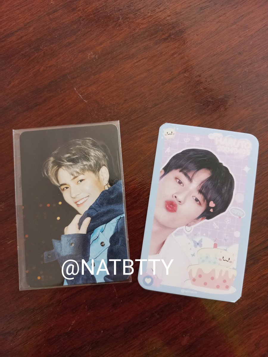 NATBTTY's tweet photo. ได้รับน้องแล้วนะฮะ ในที่สุดพิโยก็ครบ แงงงง น่ารักมากกกกกก มีเจ้าโตะมาด้วย ขอบคุณน้าาา 💙 #iiiareview https://t.co/ydwLqZahCg