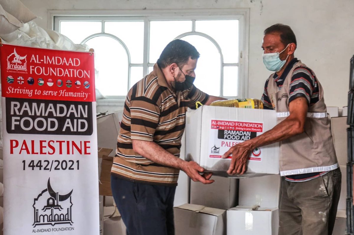 Alimdaad's tweet photo. Struggling families in Gaza receive food aid hampers that will sustain them in these final days of Ramadan, on Eid and beyond InshaAllah.
#alimdaad #palestine #gaza #ramadanfoodaid #seekallah #foodhampers #humanitarianaid #strivingtoservehumanity https://t.co/58ALSGsTh5