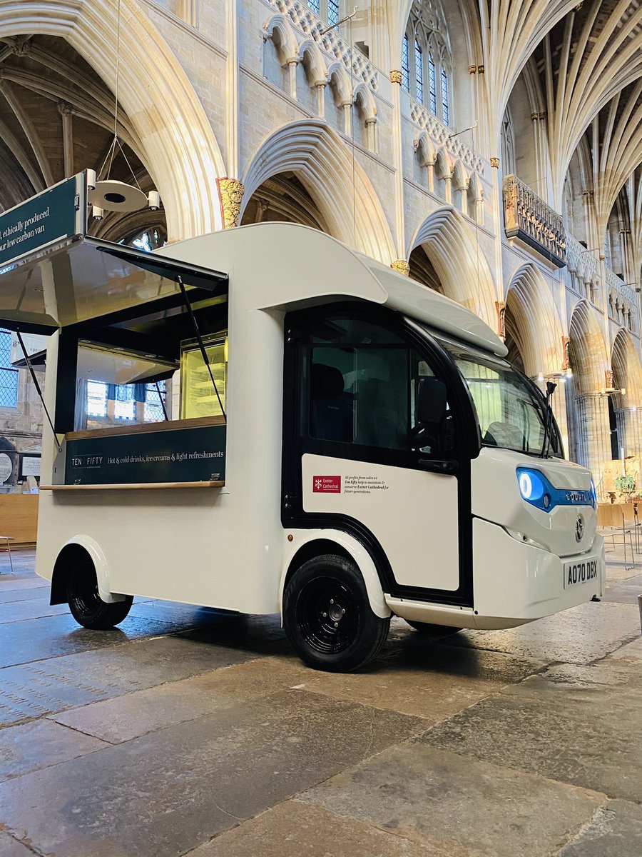 paulleovanbuild's tweet photo. The future in coffee vans has arrived we built this stunning ev for Exeter Cathedral and what an honour to meet the dean and get some fantastic images #foodtruck #mobilekitchen #streetkitchen #customvan #mobilebar #barvan #burgervan #cateringtrailer #streetfood https://t.co/OAezd34cEa