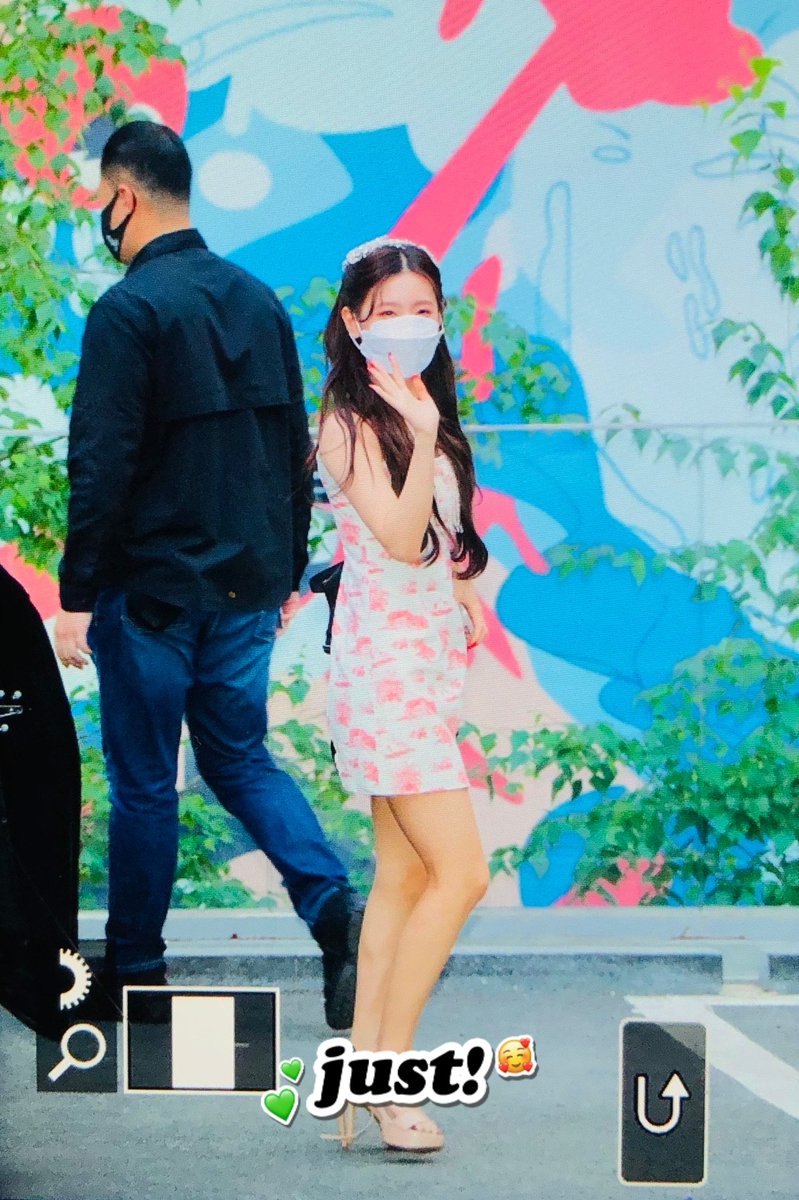 210511 🌹
아기천사 
#여자아이들 #GIDLE #미연 #miyeon