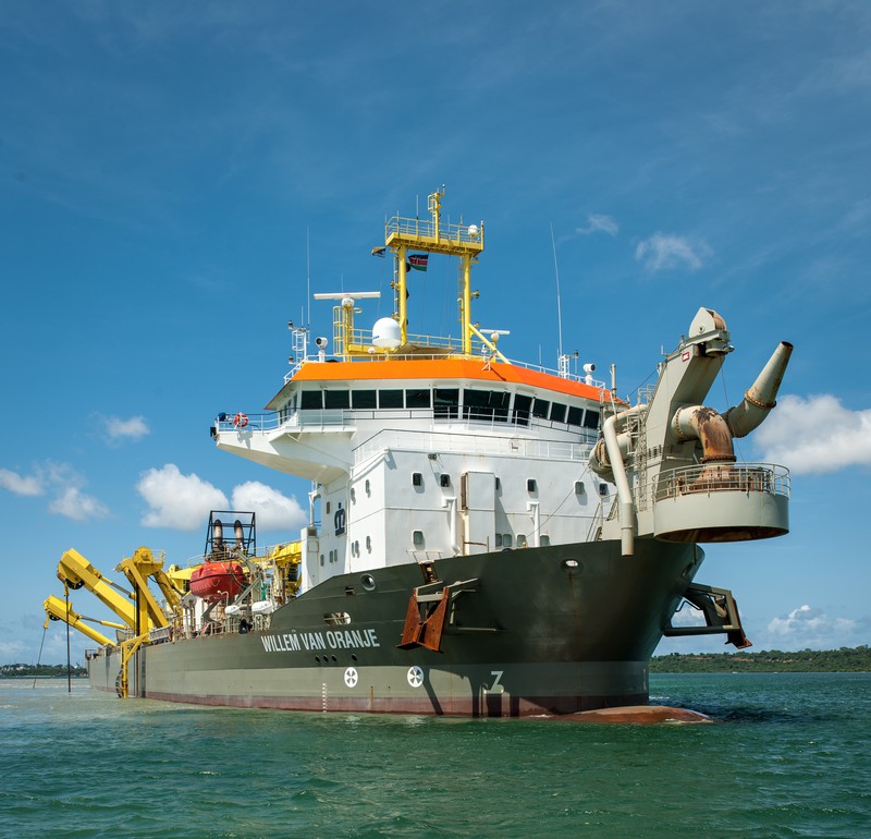 |NEW in #CEDA #IndustryNews|

The #dredging sector is pressing ahead with #biofuel options. Its willingness to experiment with #alternative #fuels could bode well in a #mixed #bunkers #landscape.
Read more👉bit.ly/C-I-N-24

#ports #marine #engineering