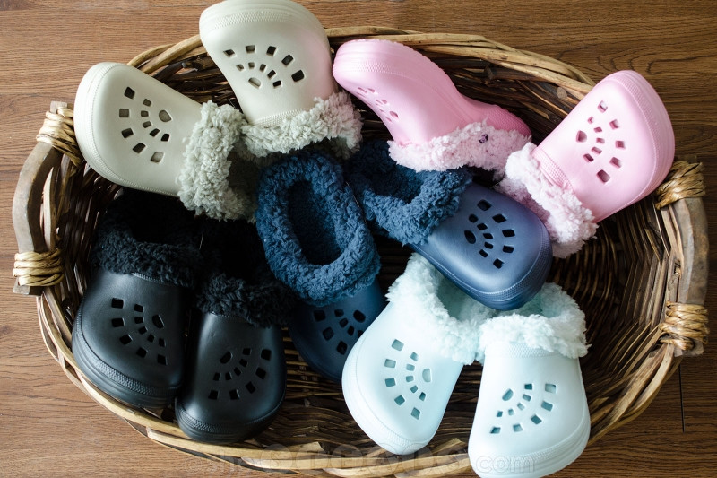 couponstray's tweet photo. Kids' Fleece Dawgs
Many beautiful colors are available
Shop Now: https://t.co/71H87YIfnN

#dawgsusa #couponstray #kids #kidsfleecedawgs #allweathershoes #comfortable #fleece #ultracomfort #cutebaby #code #coupons #love #child #shoes #kidswear #adorable #bhfyp https://t.co/a71gUoUFw7