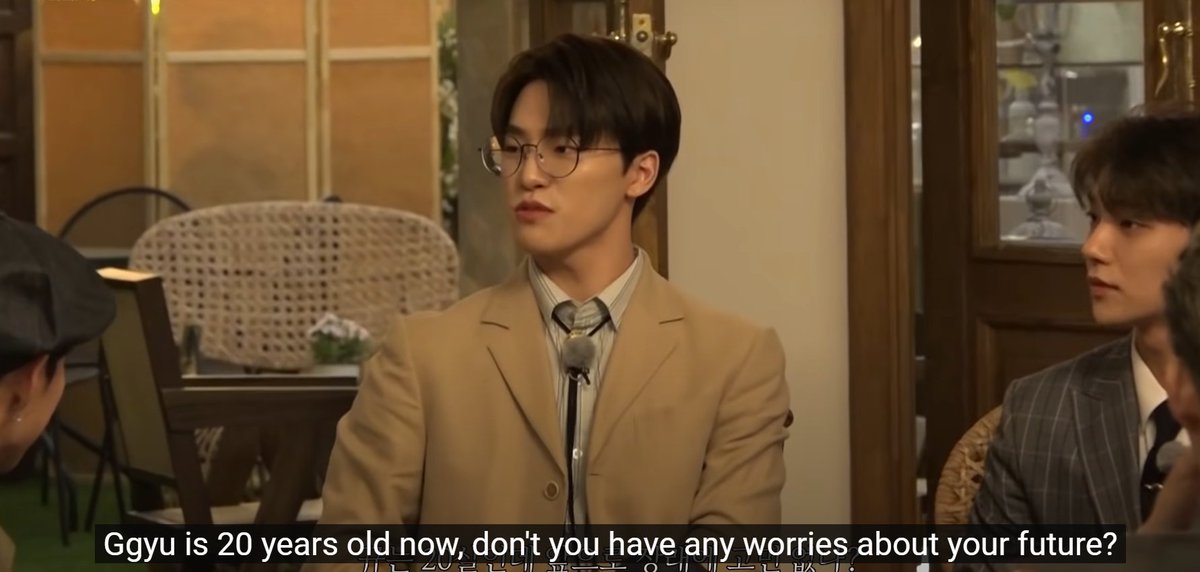 Dino is talking about future like he wasn't the future himself. Good acting, The Future of Kpop  @pledis_17  #디노