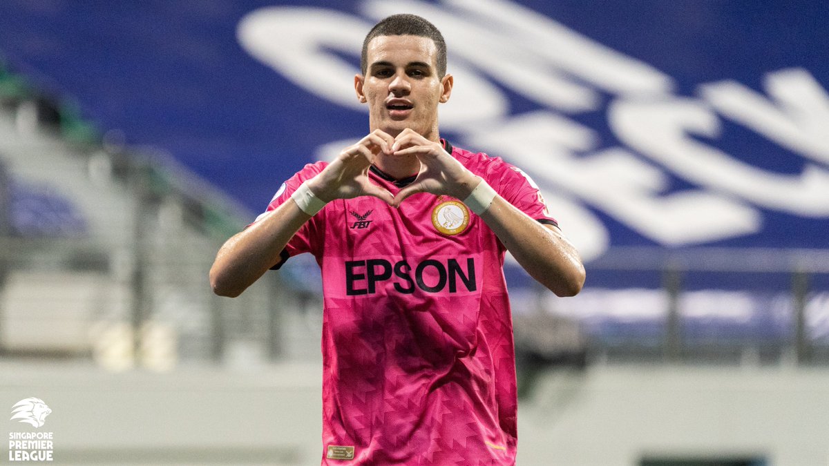 SGPremierLeague's tweet photo. 💗🦅 @Moreschejr is the first Geylang player to score in three straight matches since Shawal Anuar did in September 2019. Jogador. #SPL #GameOn https://t.co/D8nRkY61pz