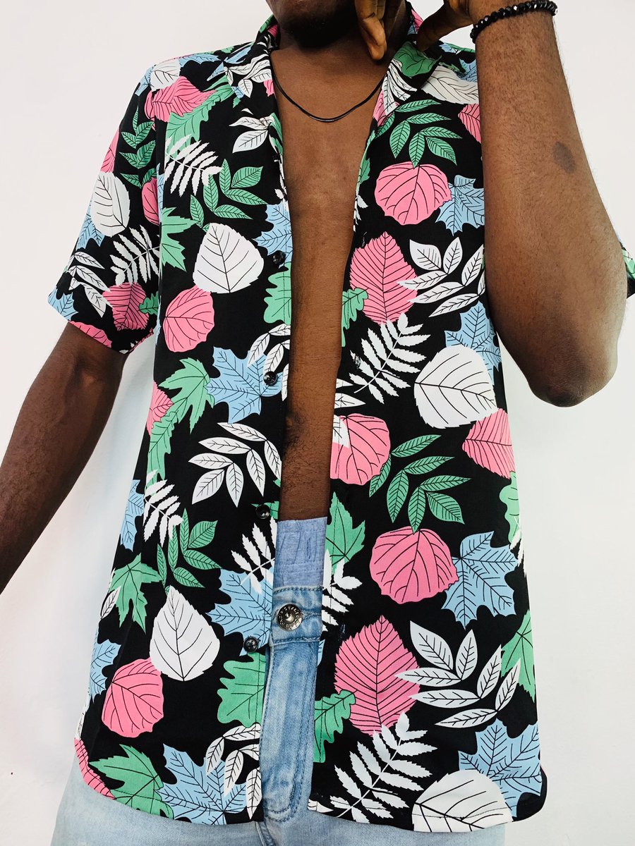 Houseoftuyi's tweet photo. - Summer Shirts -
•
Summer is around the corner and we are definitely bringing the heat for our stylish men. 🥵🥵
•
Send a Dm! to cop yours! 
•
Price- N7,000 or $18.40
•
#summer #summershirts #houseoftuyi 
•
#VictorAD | #lockdown | #tuesdaymotivations https://t.co/PElJqMqS85