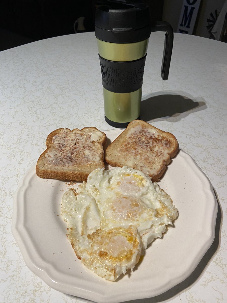 Kicking the Northern Iowa recruiting trip off with little eggs and toast! EXCITED to talk about some future #IowaCats #PawPre22ure #WildState