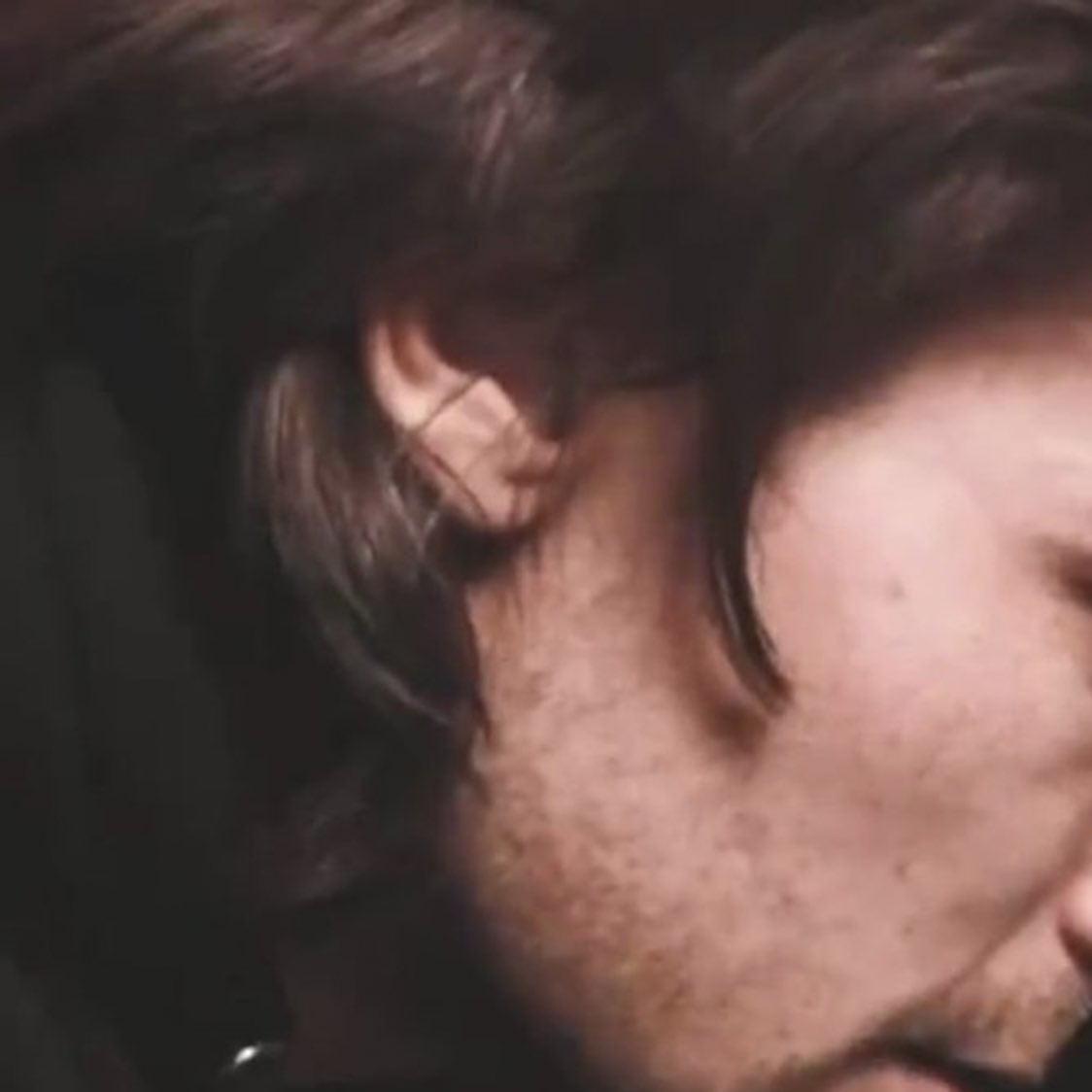 lousdetails's tweet image. 