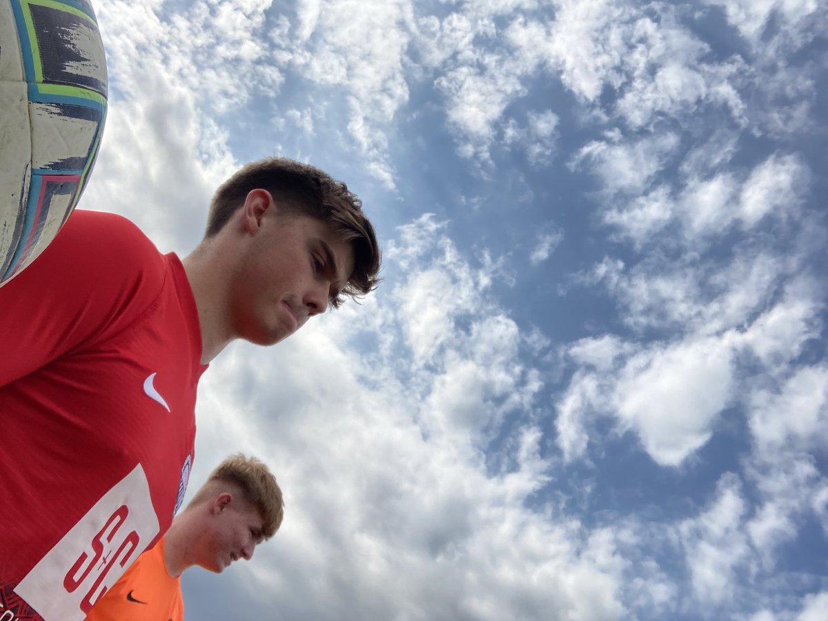 Can we get the shrimpers to 300 followers before the semi final on Sunday? RT to be in with a chance of winning a £10 bar tab and a signed picture of <a href="/Rorz06/">Rory Harman</a> or maybe chose <a href="/Adamsconor4/">Conor</a> both will be happy to meet the winner of this fantastic competition! #sundayshrimpers