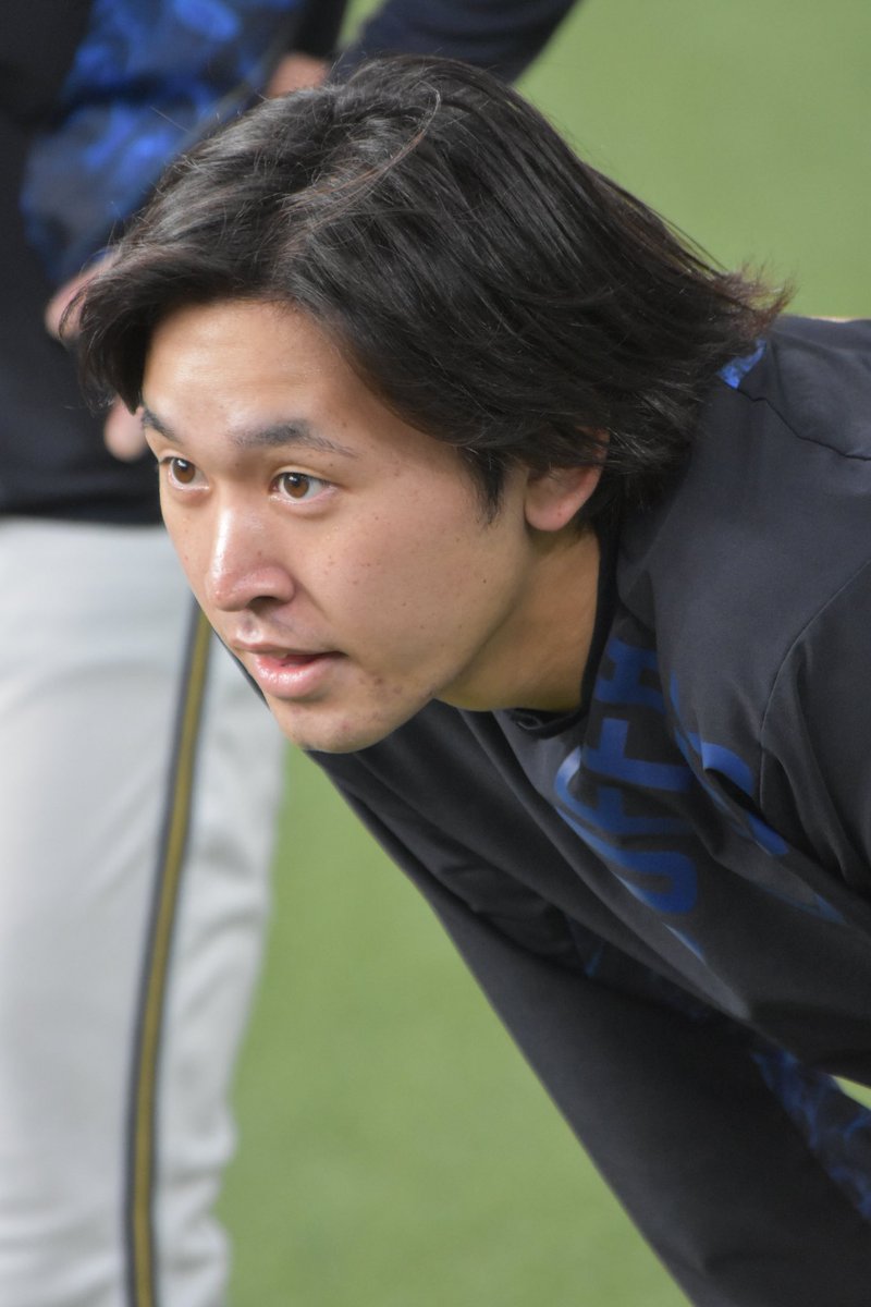 真柴健 日刊スポーツ オリックス担当 S Tweet 試合速報 宮城大弥 投手は ８回111球４安打１失点 無四球９奪三振で リーグトップに並ぶ４勝目の権利 そして規定投球回に到達し 防御率1 45はリーグトップ 高卒２年目19歳の験担ぎは 負けるまで髪を切ら