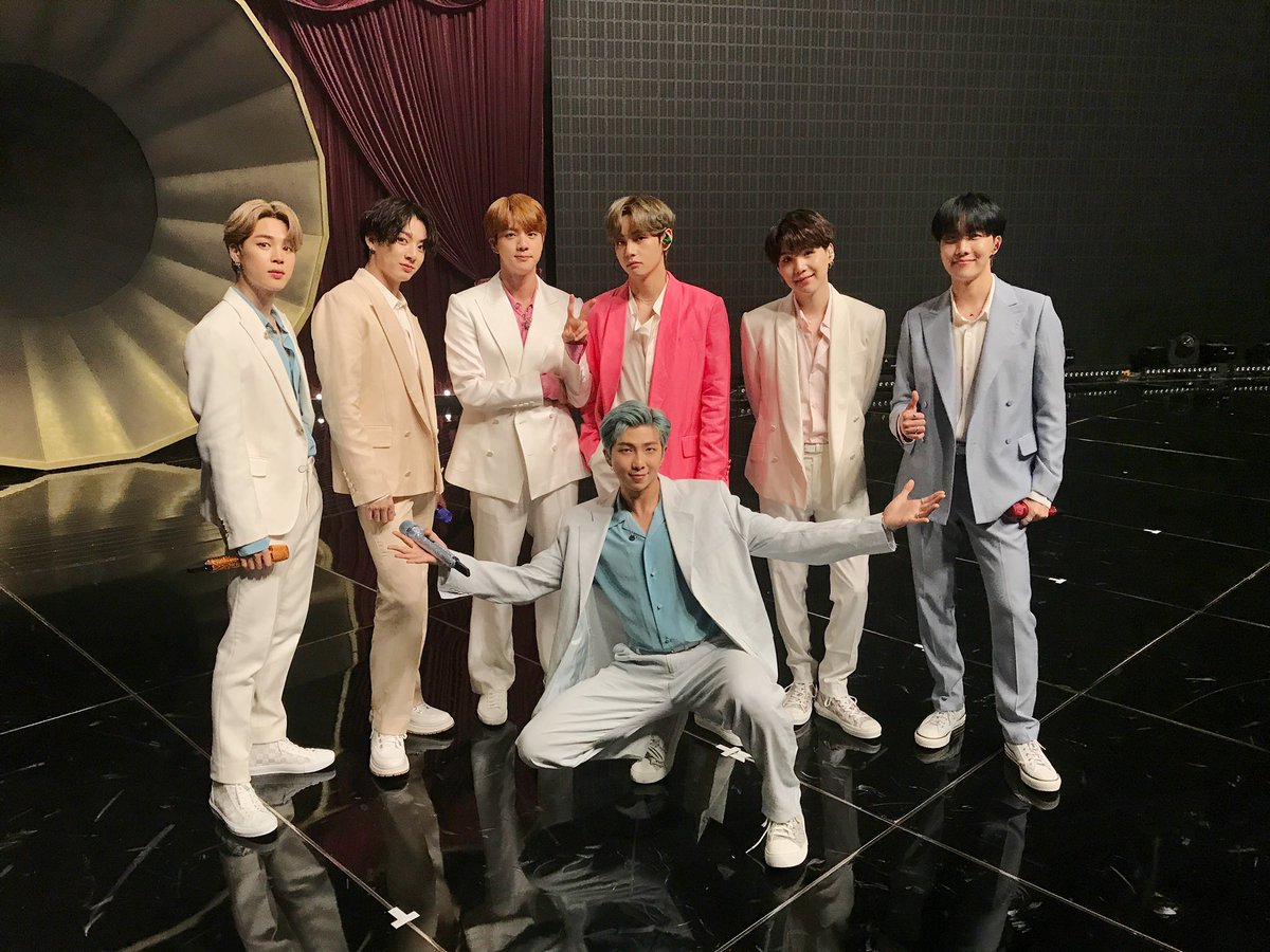 kvante830's tweet photo. I'm voting for @BTS_twt for #BBMAsTopSocial https://t.co/WJt6TzaLUn