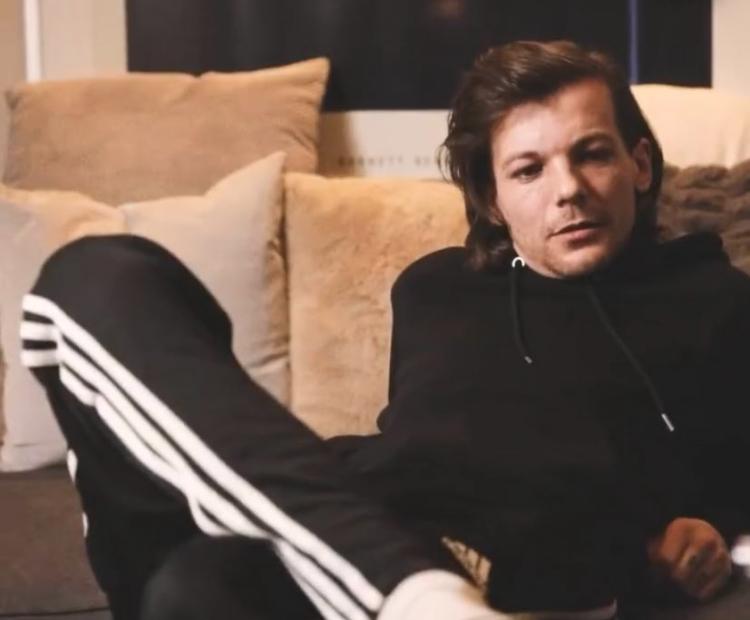Sara_ricciardii's tweet photo. @MusicWeek @LTHQItaly @onedirection @syco @Louis_Tomlinson @BMGuk I'm proud of Him!

I vote #Louies for #BestFanArmy at the #iHeartAwards https://t.co/OkKV76fTpU