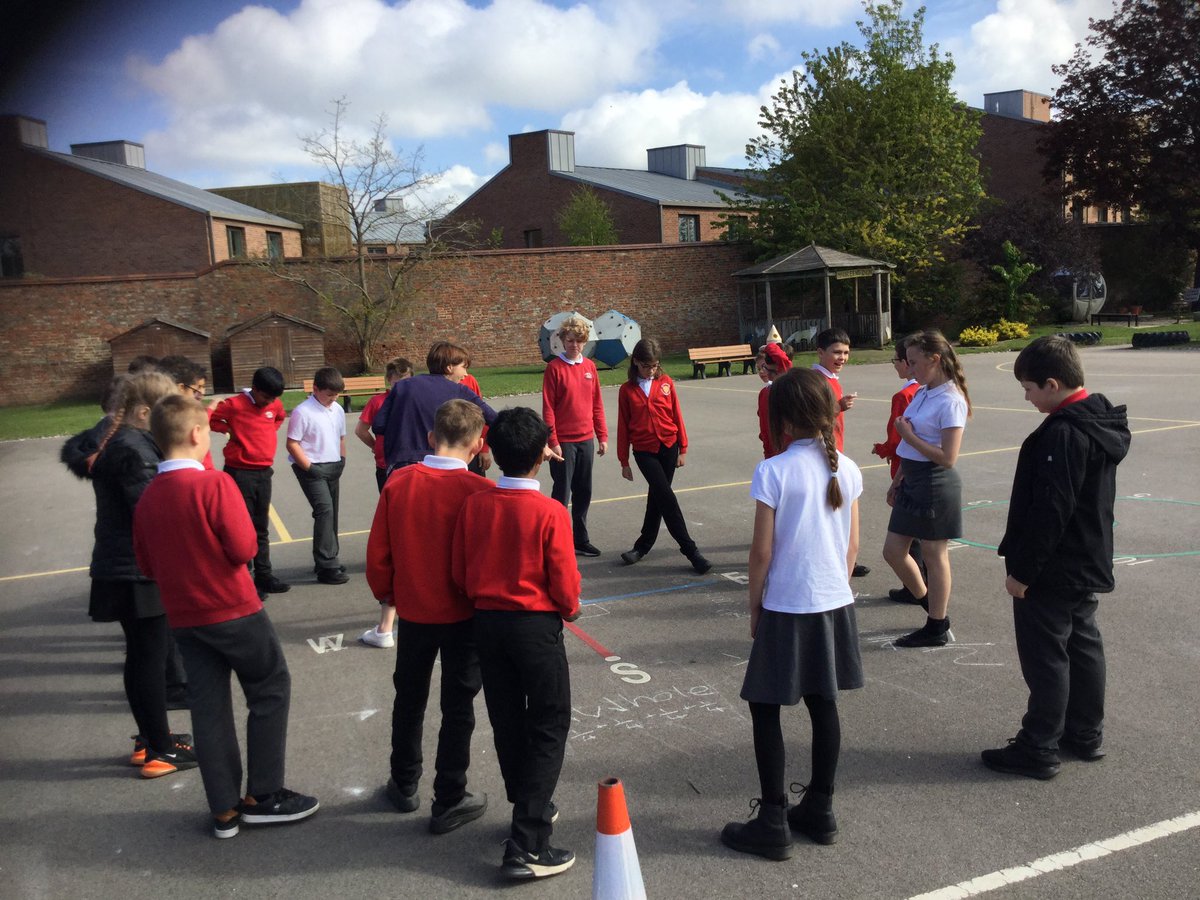 Y6FoxesStLaw's tweet photo. Year 6  had a great maths lesson in the sunshine this morning, reminding ourselves about different turns. A lovely start to our work on angles. #StLMaths https://t.co/EBky2Qnfaf
