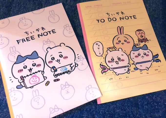 ファミマのちいかわコラボノート確保してきた…!!!中身がちいかわちゃんとハチワレちゃんが落書きした絵になっててむちゃかわすぎる〜〜〜😭😭💕💕💕💕 
