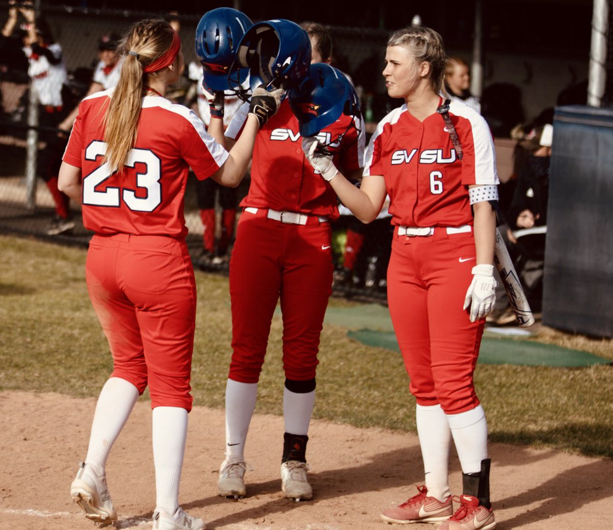 TOURNEY TIME 💪🏻 Your Lady Cardinals take on the Wayne State Warriors in Game 1 of the GLIAC Tournament at Sports Force Park. First pitch will be at approximately 10am! #gliacsb #svsusb #paintitred #cardstrong
