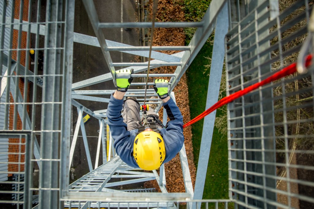 work_safer's tweet photo. VESTAS UK EXPANSION PLANS COULD GENERATE 2,000 JOBS Read our latest blog here: https://t.co/1XvMzmnK0a https://t.co/kLjq7FpM9w