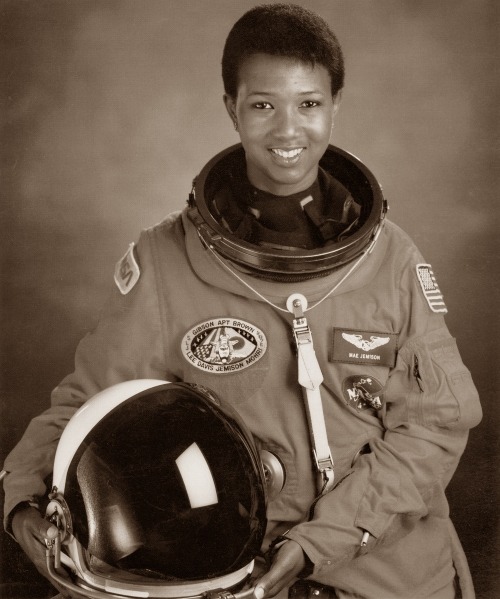 BlakAmericans's tweet image. Sisters in Space | NASA
First African-American Women in Space
#1 Dr. Mae C. Jemison, September 1992
#2 Stephanie D. Wilson, July 2006
#3 Joan Elizabeth Higginbotham, December 2006