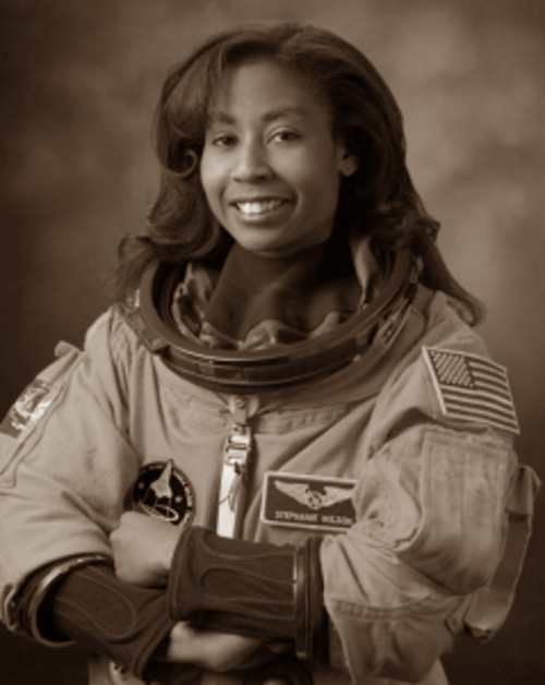 BlakAmericans's tweet image. Sisters in Space | NASA
First African-American Women in Space
#1 Dr. Mae C. Jemison, September 1992
#2 Stephanie D. Wilson, July 2006
#3 Joan Elizabeth Higginbotham, December 2006