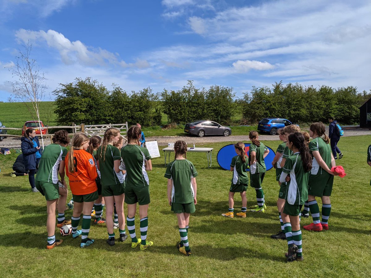 What an afternoon of football! An all <a href="/SurbitonHigh/">Surbiton High School</a> Final at the U13 <a href="/isfafootball/">ISFA</a> South East tournament <a href="/ArdinglyCollege/">Ardingly College</a>. Well done to both teams. Look forward to the National Finals in June! #SHSFootball