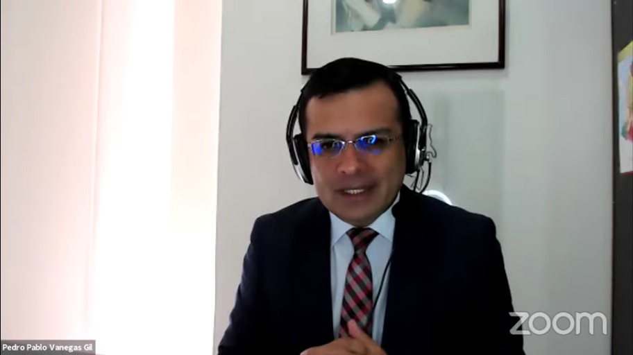 consejodeestado's tweet photo. #EnVivo #SalaPlena | Seguimos con la presentación de la entrevista de la doctor Pedro Pablo Vanegas Gil ante la Sala Plena del @consejodeestado como candidato a magistrado de la Sección Quinta

Transmisión https://t.co/uWbtEoBBvb
https://t.co/agif4X6PbO https://t.co/xwcWNWZ9br