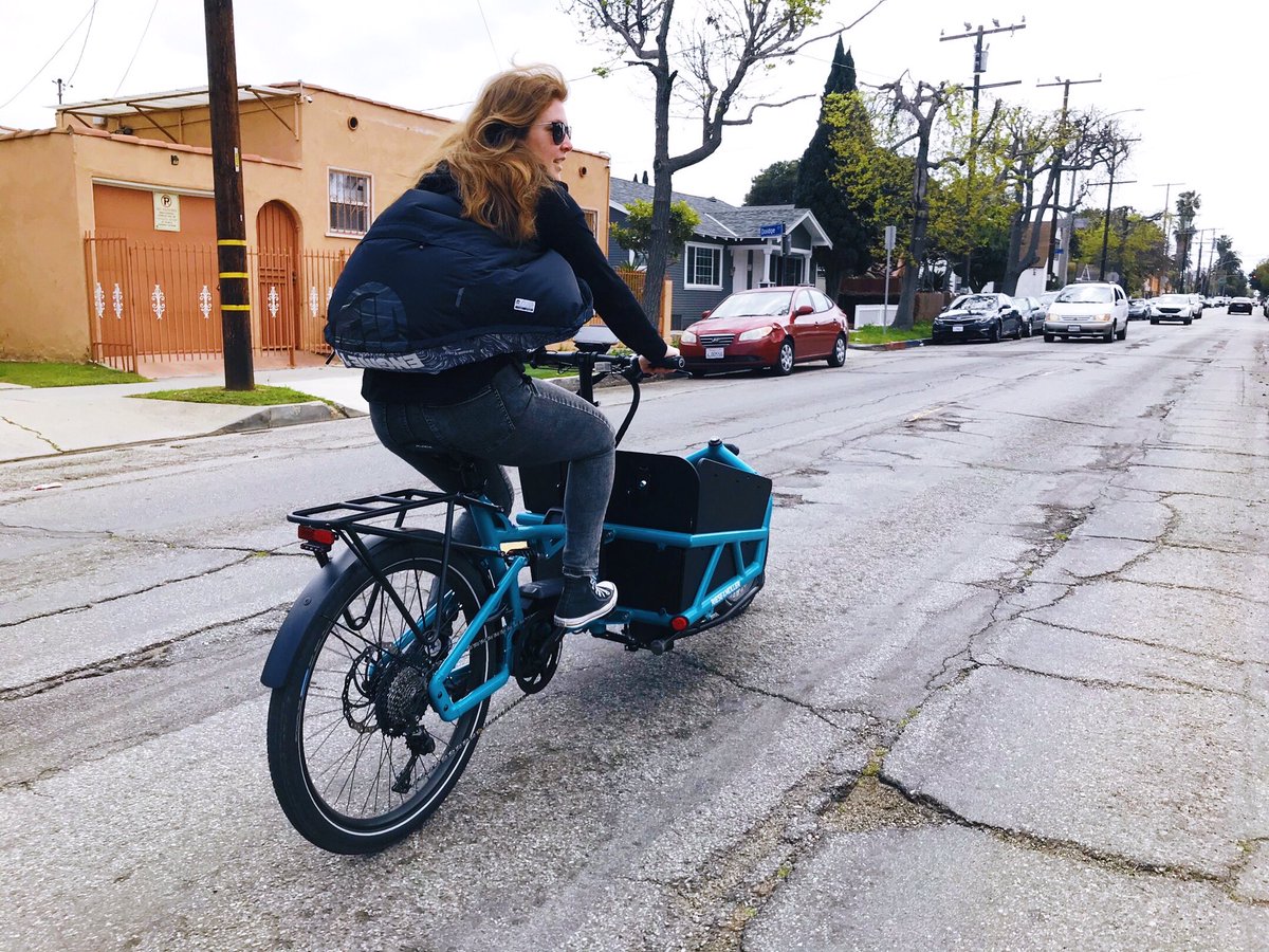 Never ridden a cargo bike before, feeling pretty lucky my first time was on this <a href="/RieseMullerNL/">Riese & Müller NL</a> Load. Thx <a href="/propelbike/">Propel</a> for letting me borrow it for a day. 😉 Did my laundry and some other errands, was way more fun than in a car!