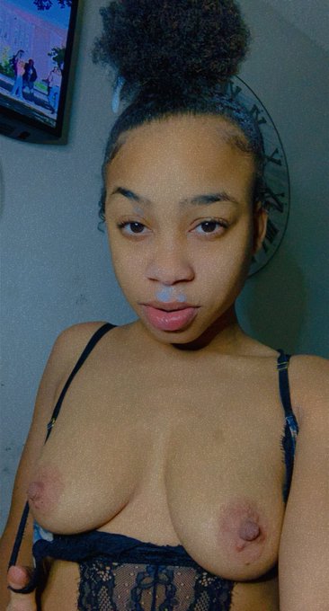 Isn&rsquo;t this a pretty painting 🧑&zwj;🎨 🤪💦😱 https://t.co/Lm8dysbLMH