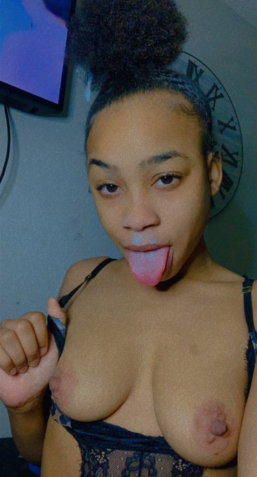 Isn&rsquo;t this a pretty painting 🧑&zwj;🎨 🤪💦😱 https://t.co/Lm8dysbLMH