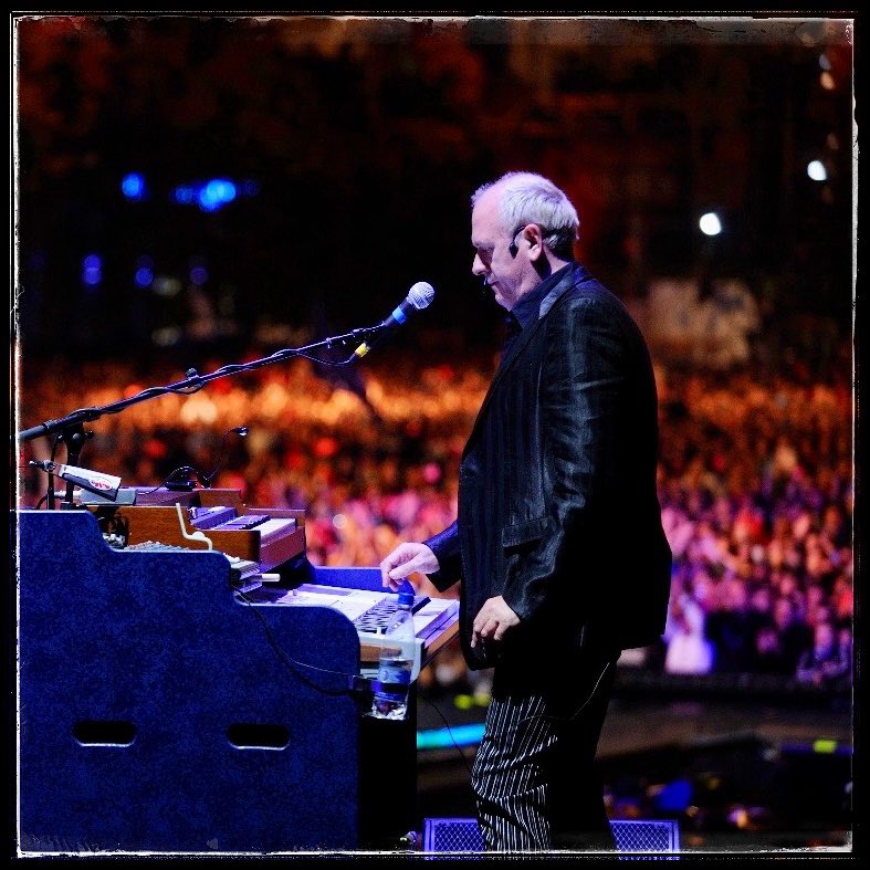 ontourpod's tweet photo. Join us tomorrow! @brianrayguitar goes On Tour with @SpikesSASBand , Keyboardist for @QueenWillRock for 37yrs! To follow: https://t.co/eVA0BgDR18 @BBarrelMedia @iHeartRadio https://t.co/9BLmJuVG7h