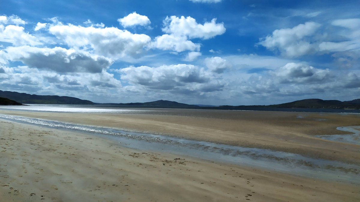 NotThatWeKnow's tweet photo. Beautiful brisk walk on the beach today! ☀️🌊🌬️
#summer #weather #beach #beachwalk #irishbeach #briskoutdoors #freshweather #chilly #notthatweknow #djproducer #djlife #producerlife #donegalwalks #donegal #ireland https://t.co/ceJRQwWJwp