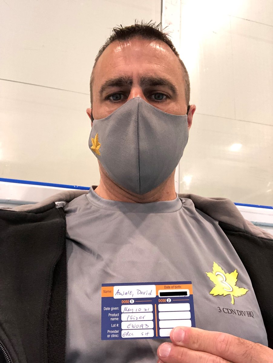3CdnDiv3DivCA's tweet photo. «Conformément au plan du #FAC, en tant que réserviste de l'Armée en service de classe A, j'ai utilisé le système de santé de C-B pour recevoir mon premier vaccin #COVID. J'encourage les membres de la #3DivCA à se faire vacciner lorsqu'ils en ont la possibilité.» -Bgén Dave Awalt https://t.co/CYyEfuLFRi