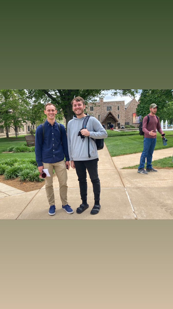 ConcordiaSem's tweet photo. Sem students take a few minutes to catch up before lunch. #semlife #concordiaseminary #semesterwrapup https://t.co/vWChdyVU3q