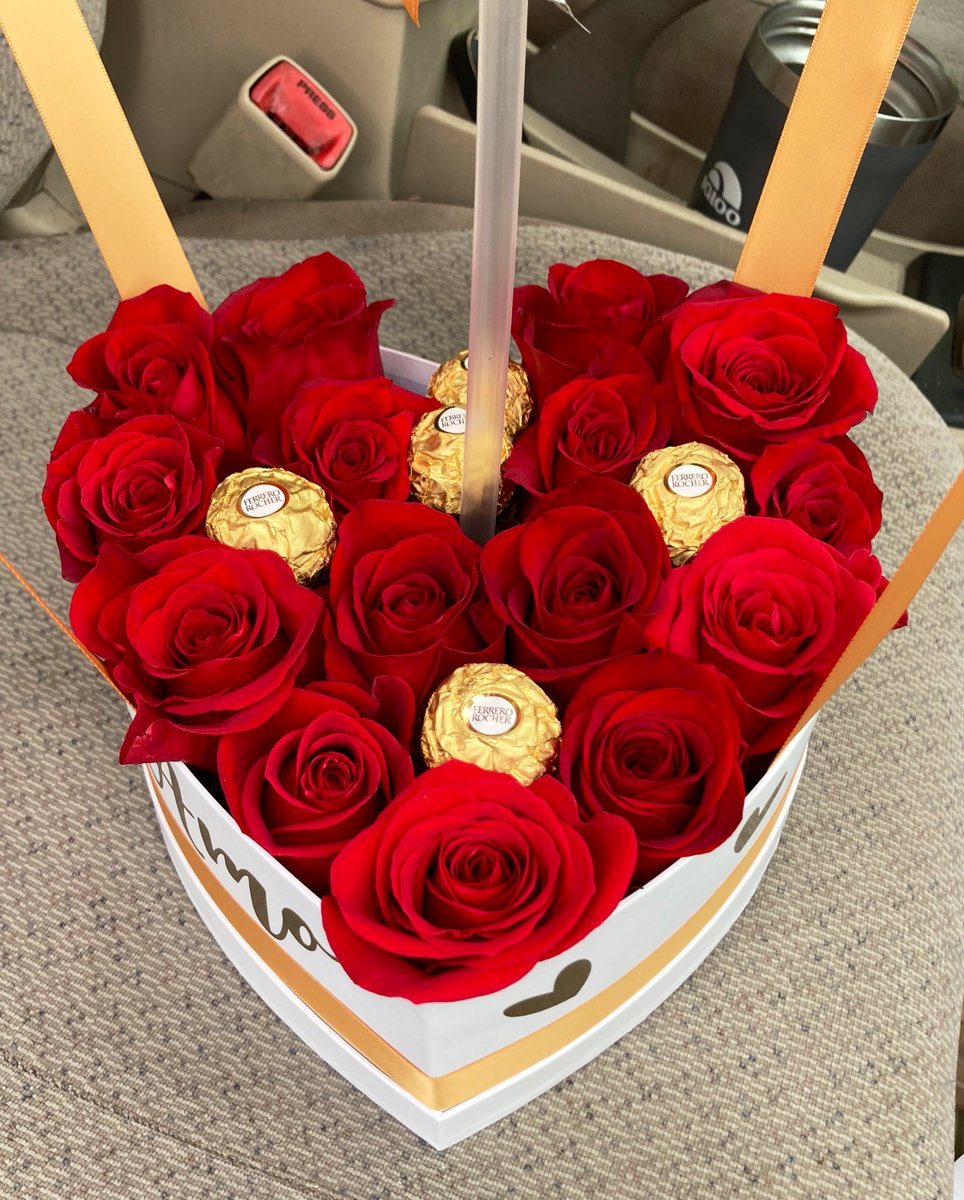 ♥️♥️✨
Si me ayudas con un rt.. La pandemia me dejo este arte y hoy en día es lo que hago a diario para salir adelante

Cualquier rt, fav o comentario es bien recibido

Balatito pa tii 💸💸