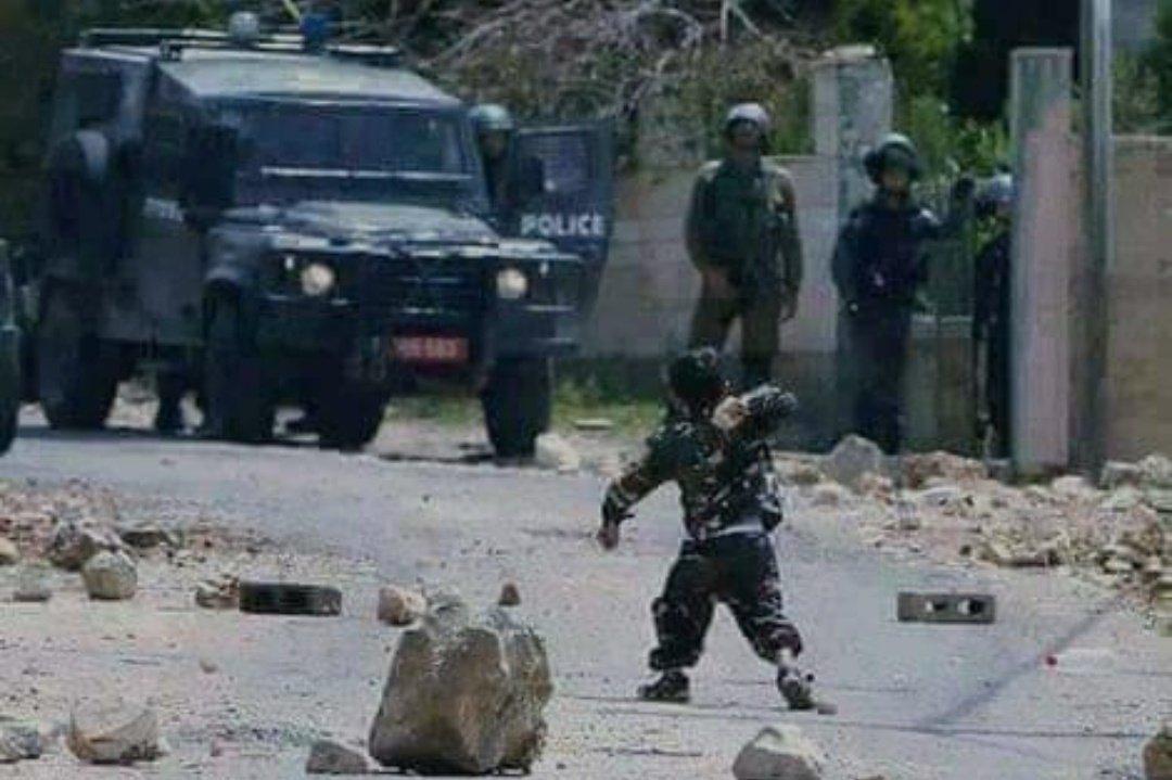 - أعد الله جنده 
حرب معنـوية 
وحده وحده وحده
نصر عبده وأعز جنده🇵🇸... 
#غزه_تقاوم
#موسى_وعيسى_ومحمد_من_سراج_واحد