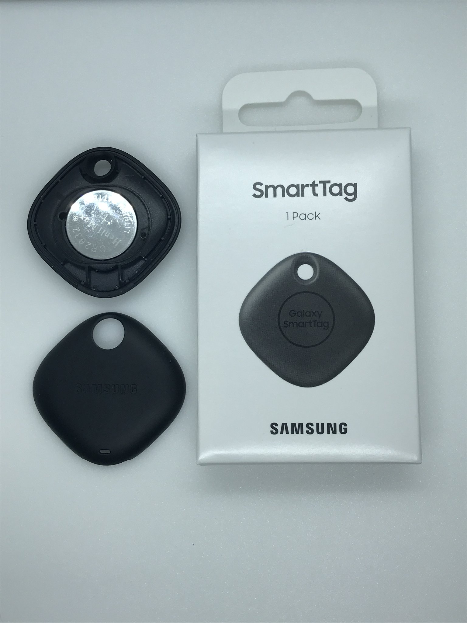 Luca Bongiorni on X: Samsung Smart Tag (#NRF52 based / #NoUWB) #Teardown  thread ⤵️ <1/x> #SmartTag 🥷  / X