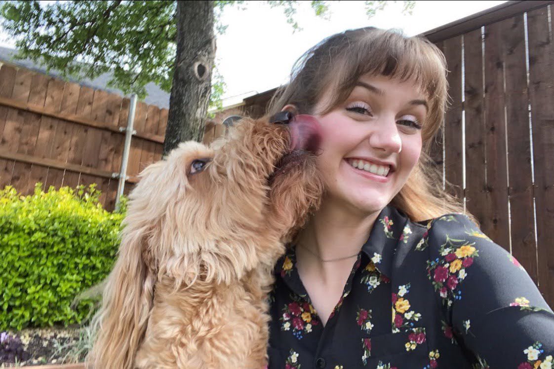 LHS_Orchestra's tweet photo. Julia! She plans to attend UT and study psychology! Her favorite orchestra memories include visiting Disney, bringing a rotisserie chicken to a lock-in, and encouraging Zauner to "rise and shine!" Starting her day with beautiful music &amp; positivity is what she'll miss the most. https://t.co/HKkmePMSxM