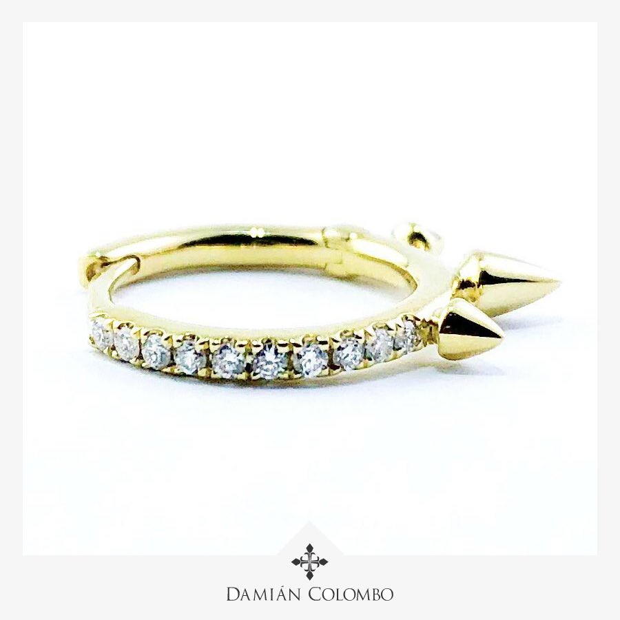 damiancolombo's tweet photo. Llegó la temporada de los piercings! Originales joyas con diamantes 💎 para aquellas que disfrutan lo diferente. Usarías uno de ellos?
✨Piercing en oro amarillo 18k con 10 diamantes talla brillante (0.06 ct). Altura: 17.38 mm.
•
•
👉 Más info link en https://t.co/FUu0GCs95l https://t.co/2psgzz3w4o