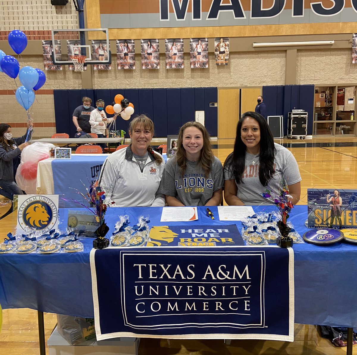 Congratulations to Cassandra Rendon on signing today to continue her Athletic Career at Texas A&M Commerce! ❤️ you @CRendon42 ! #TrackAthlete #Thrower