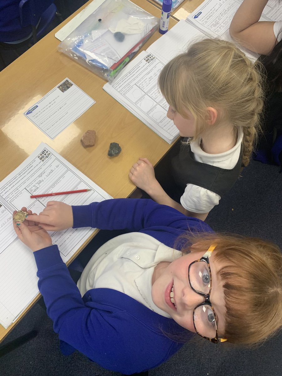 MissMellors's tweet photo. We have been classifying unseen rocks in science the afternoon and there has been some fantastic discussions going on! 👩🏽‍🔬🪨 @DeltaCraven https://t.co/rn3Spu2UyB
