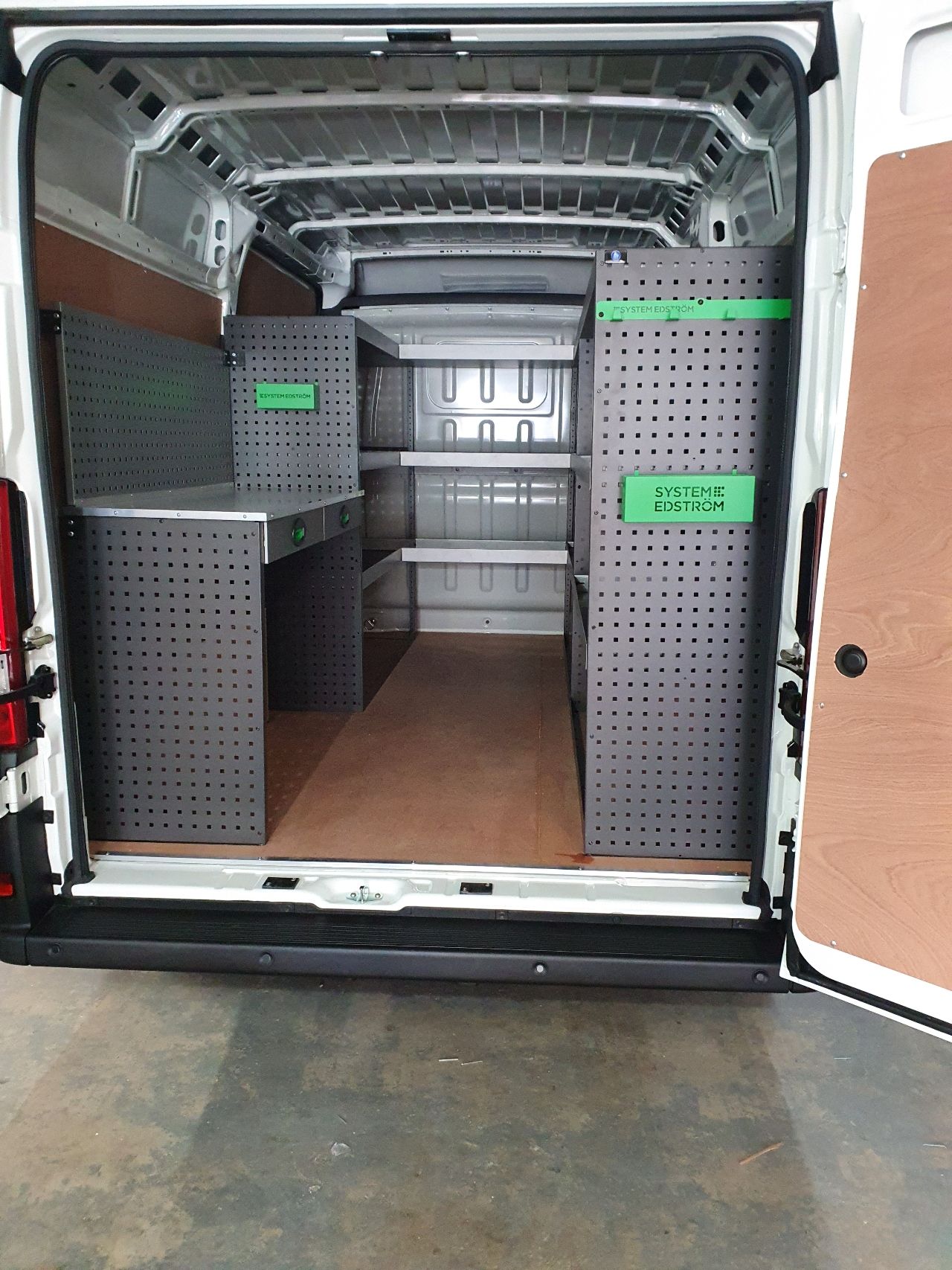 Edstrom van online racking