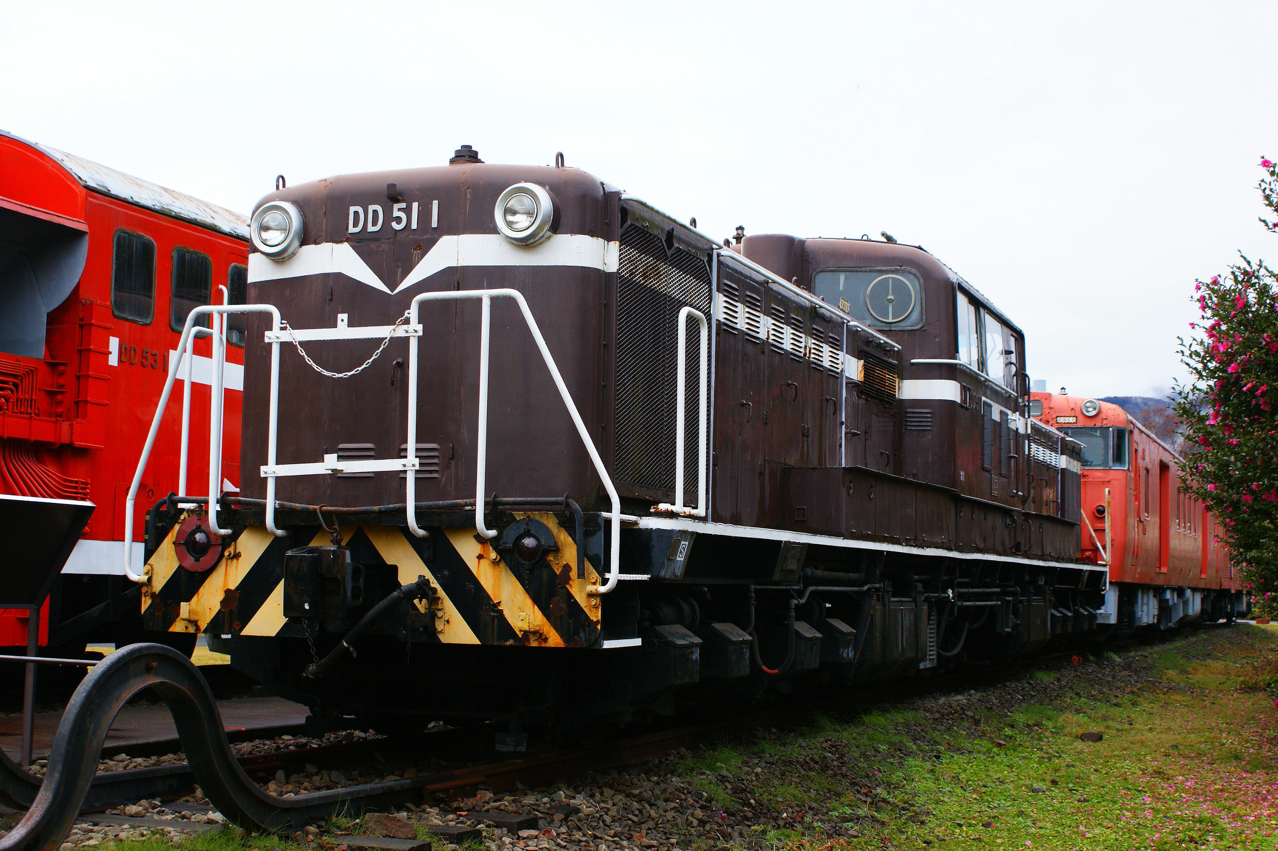 あおんぼ 青い電車と茶色い機関車の511 511の日 横浜高速鉄道 みなとみらい線 日本国有鉄道 国鉄 碓氷峠鉄道文化むら T Co Fnst35tcph Twitter