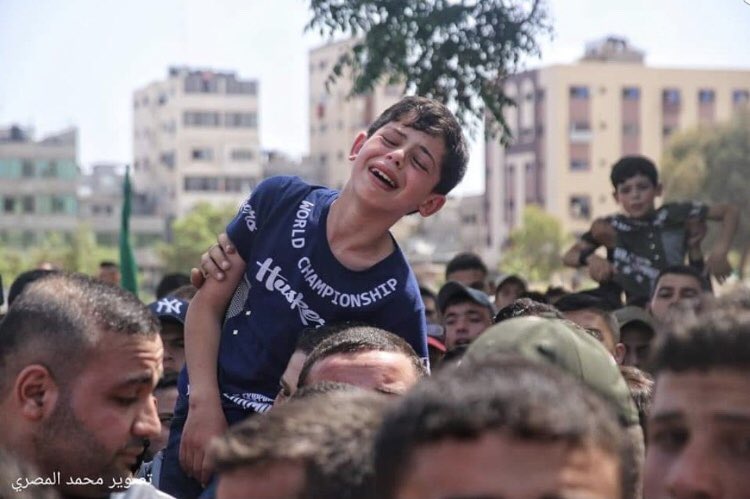 minyeong2003's tweet photo. #GazaUnderAttack 
#SaveSheikhJarrah 
#انقذوا_حي_الشيخ_جراح 
#فلسطين_تنتفض 
#Palestine 
#AlAqsaUnderAttack
#PalestinianLivesMatter
#فهد_سال_اخرس https://t.co/HHtzHgO6AF https://t.co/C9pqDqht2I