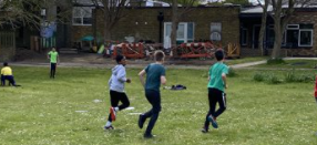 WestbrookTrust's tweet image. Well done to @BWPrimary @ByronSchool @Oaklands_Sch_CC @St_Marg_Infants for persevering with their #14challenge to raise money for @mndassoc  linked to the 5 ways to wellbeing.  A few more days to go, might it lead to a longer term change in being active? 

uk.gofundme.com/f/the-westbroo…