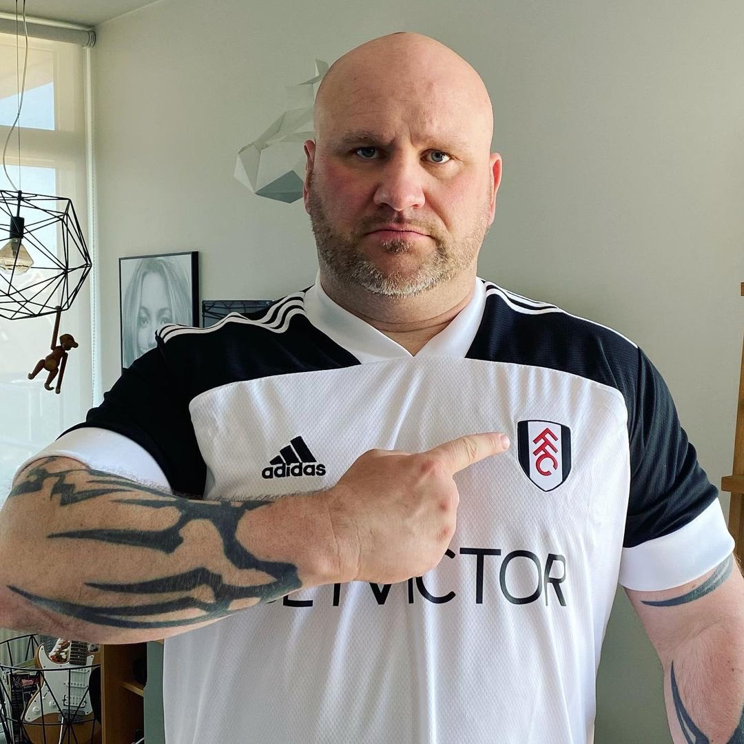 SnorriBaron's tweet photo. Fulham ‘Til I Die 🖤🤍 https://t.co/j4uKjy3ZQ3
